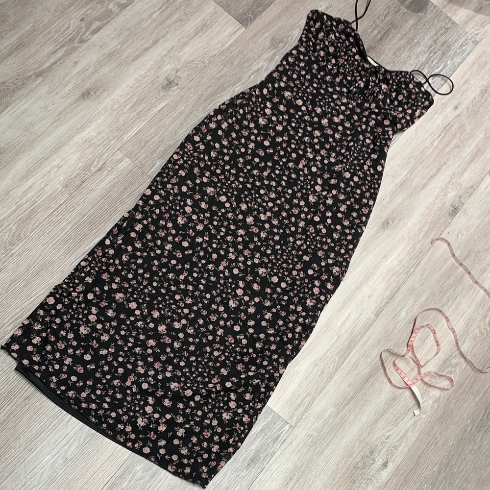 🌹✨ Vintage Sheer Floral Dress – Romantic & Timeless ✨🌹